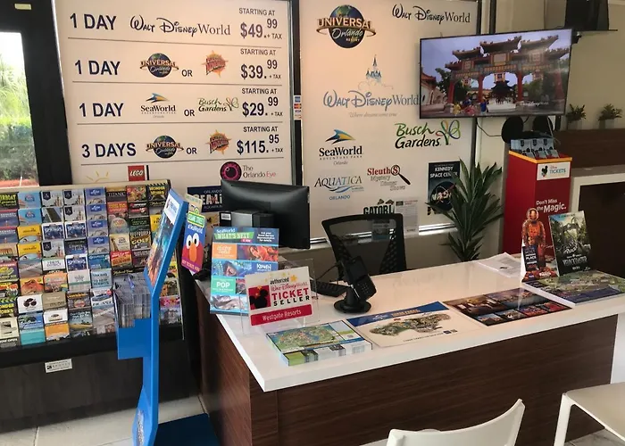Quality Inn & Suites Kissimmee By The Lake