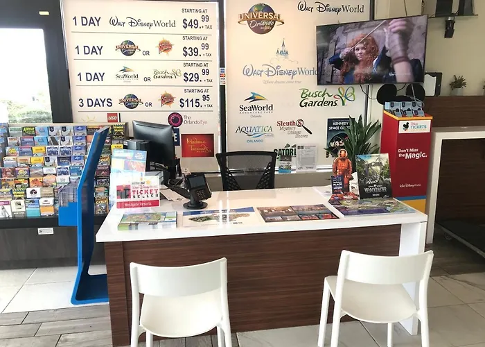 Quality Inn & Suites Kissimmee By The Lake