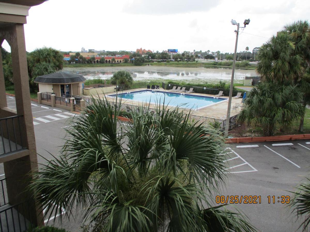 Hotel Quality Inn & Suites Kissimmee By The Lake