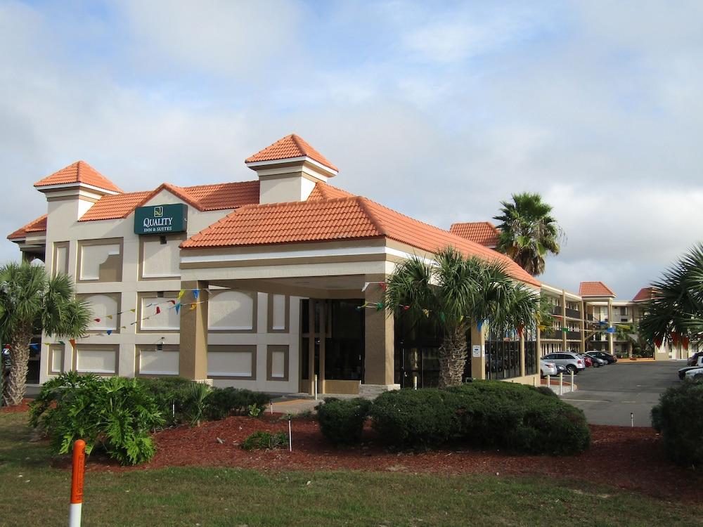 Quality & Kissimmee By The Hotel