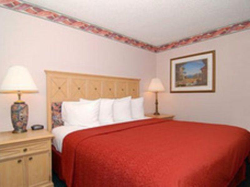 Hotel Quality & Kissimmee By The Four Corners
